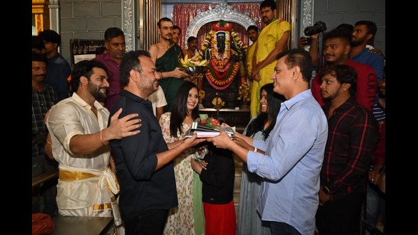 'ಬಘೀರ' ಸಾರಥಿಯ ಬ್ಯಾಕ್ಗ್ರೌಂಡ್ ಎನು? 'ಬಘೀರ' ಸಾರಥಿಯ ಬ್ಯಾಕ್ಗ್ರೌಂಡ್ ಎನು?