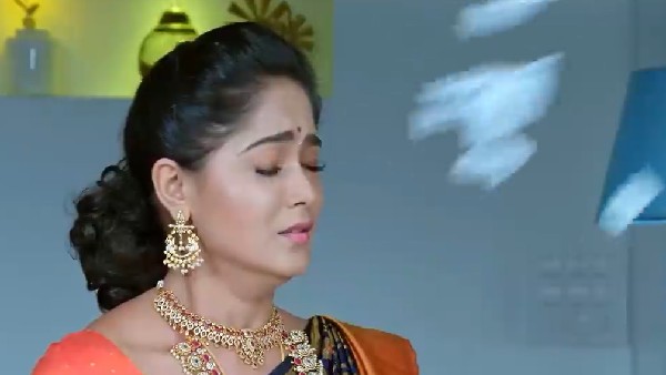 ಪಾರು ಮೇಲೆ ಕೈ ಎತ್ತಿದ ಹನುಮಂತು ಪಾರು ಮೇಲೆ ಕೈ ಎತ್ತಿದ ಹನುಮಂತು