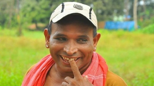 ರಾತ್ರಿ ನಾಟಕಗಳ ಪ್ರದರ್ಶನ ನೀಡುತ್ತಿದ್ದ ಅರವಿಂದ್ ರಾತ್ರಿ ನಾಟಕಗಳ ಪ್ರದರ್ಶನ ನೀಡುತ್ತಿದ್ದ ಅರವಿಂದ್