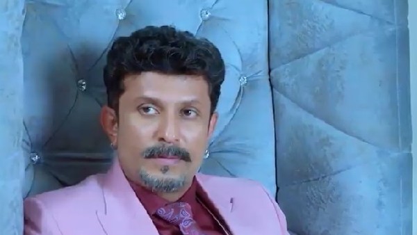 ಏಜೆ ಮನವೊಲಿಸಿದ ಲೀಲಾ