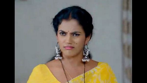 ಸುಹಾಸಿನಿಯನ್ನು ಆಟಕ್ಕೆ ಲಗಾಮ್ ಸುಹಾಸಿನಿಯನ್ನು ಆಟಕ್ಕೆ ಲಗಾಮ್