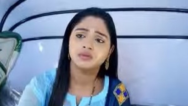 ಜನನಿ ತಲೆಗೆ ವಿಷ ತುಂಬಿದ ಯಾಮಿನಿ ಜನನಿ ತಲೆಗೆ ವಿಷ ತುಂಬಿದ ಯಾಮಿನಿ