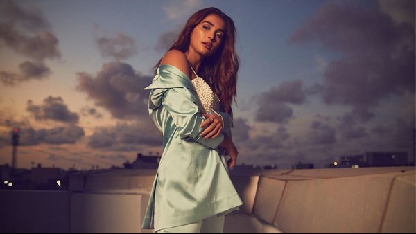 ಬುಟ್ಟ ಬೊಮ್ಮ ಕೈ ತುಂಬಾ ಸಿನಿಮಾ 