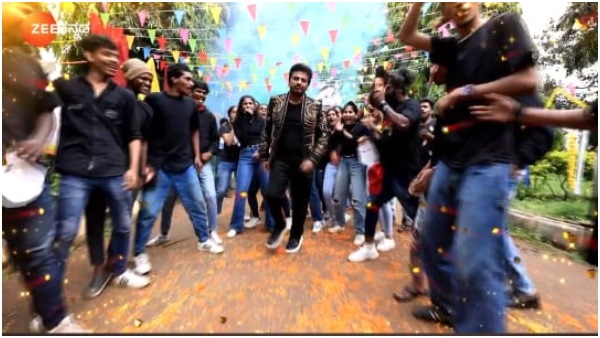 200 ಡ್ಯಾನ್ಸರ್‌ಗಳ ಜೊತೆಗೆ ಶಿವಣ್ಣ ಕುಣಿತ 