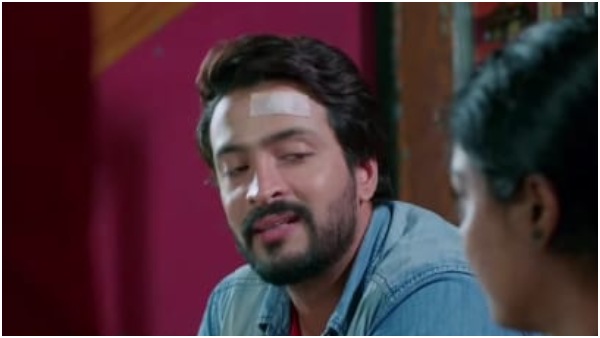 ಹೂವಿ ಮನಸ್ಸು ವಾಲುತ್ತಿದೆ