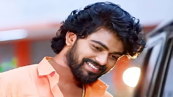 ಬಾರ್‌ ಬಾಗಿಲು ಮುಚ್ಚಿಸಿದ ಪುಟ್ಟಕ್ಕ!