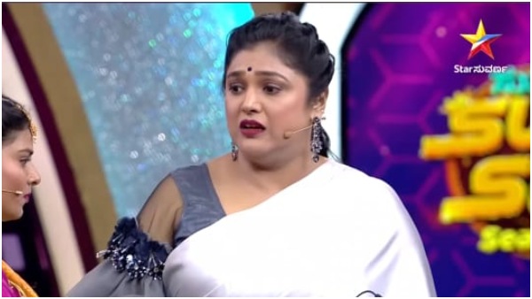 ವೆರೈ ವೆರೈಟಿ ಇದೆ ಶಾಲಿನಿ ಬ್ಲೌಸ್ ವೆರೈ ವೆರೈಟಿ ಇದೆ ಶಾಲಿನಿ ಬ್ಲೌಸ್