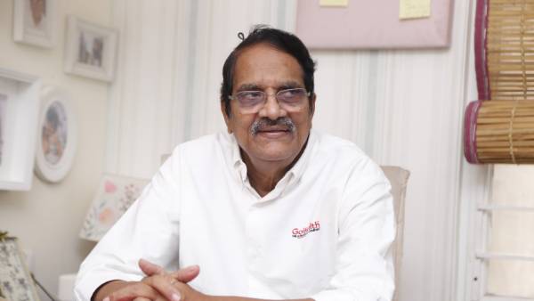 ಚಿತ್ರಮಂದಿರಕ್ಕೆ ಬರುವವರನ್ನು ದೂರ ತಳ್ಳಿದ್ದಾರೆ