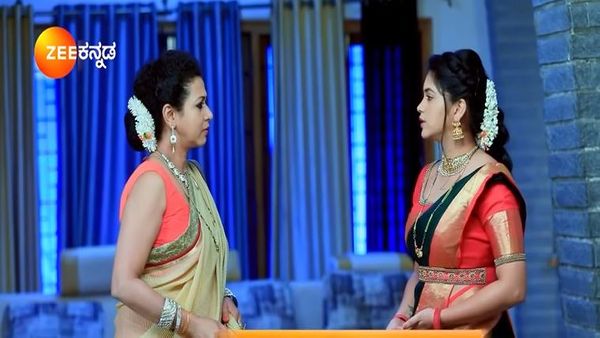 ಕಮಲಿ ಬಂದಿದ್ದು ಅಪ್ಪನಿಗೆ ಗೊತ್ತಾಯ್ತು ಕಮಲಿ ಬಂದಿದ್ದು ಅಪ್ಪನಿಗೆ ಗೊತ್ತಾಯ್ತು