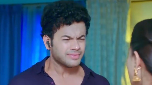 ಅತ್ತಿಗೆ ತಂದಿದ್ದ ಸೀರೆಗೆ ಬಿಟ್ಟು ಕತ್ತರಿ 