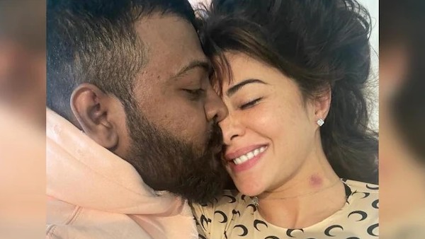 ಬಲವಂತದಿಂದ ನೀಡಿದ ಉಡುಗೊರೆಗಳು: ಜಾಕ್ವೆಲಿನ್