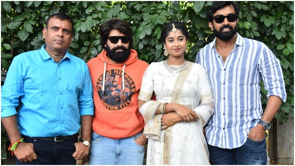 ಇದು ಒಬ್ಬ ಕಾಮನ್ಮ್ಯಾನ್ ಕಥೆ ಇದು ಒಬ್ಬ ಕಾಮನ್ಮ್ಯಾನ್ ಕಥೆ