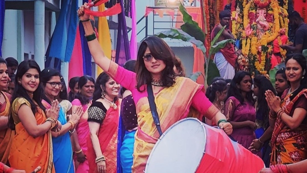 ಡೋಲು ಬಾರಿಸಿದ ರಚಿತಾ ರಾಮ್! ಡೋಲು ಬಾರಿಸಿದ ರಚಿತಾ ರಾಮ್!