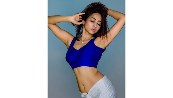 ಒಳಗಿದ್ದವರದ್ದು ನಿಜ ವ್ಯಕ್ತಿತ್ವವಾ? ಅಥವಾ ಮುಖವಾಡವಾ?