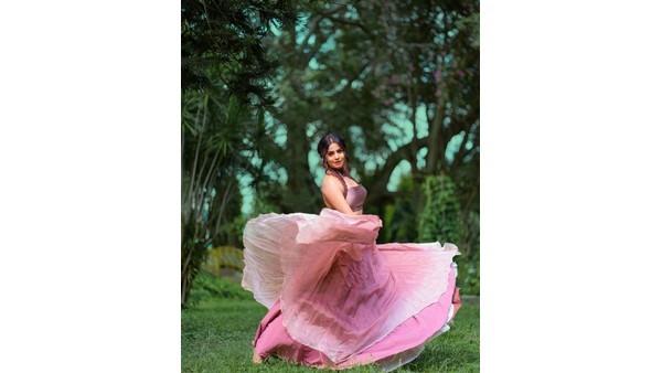 ಸೋಷಿಯಲ್ ಮಿಡಿಯಾದಲ್ಲಿ ನಮ್ರತಾ ಸಕ್ರಿಯ!