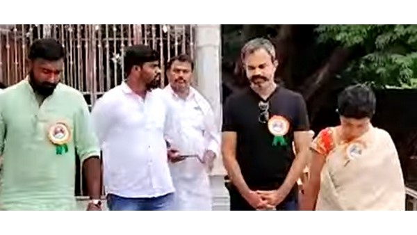 ಹುಟ್ಟೂರಿಗೆ ಭೇಟಿ ನೀಡಿದ್ದ ಪ್ರಶಾಂತ್ ನೀಲ್