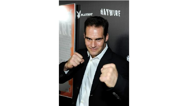 ಯಾರು ಈ ಜೆಜೆ ಪೆರ್ರಿ? ಯಾರು ಈ ಜೆಜೆ ಪೆರ್ರಿ?