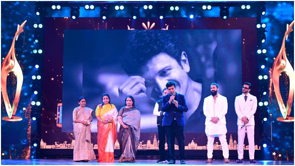 ವೇದಿಕೆಯಲ್ಲಿ ಅಪ್ಪು ನೆನೆದು ಶಿವಣ್ಣ ಭಾವುಕ 