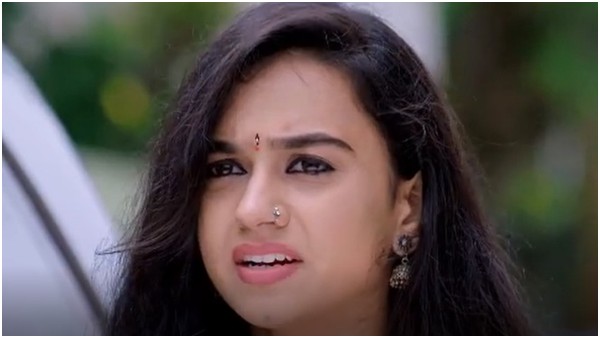 ಊಟದಿಂದ ಮೇಲೆಳಿಸಿದ್ದ ಮಾಲಿನಿ 