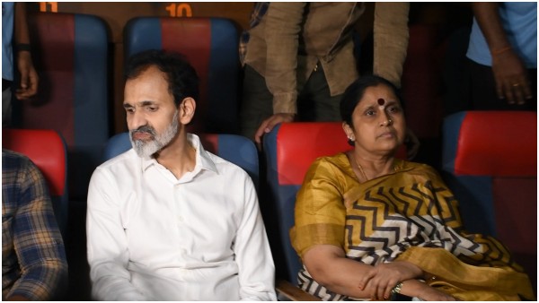 Raghavendra Rajkumar And Family Watched Puneeth Rajkumar Starrer Lucky Man Movie Raghavendra Rajkumar And Family Watched Puneeth Rajkumar Starrer Lucky Man Movie