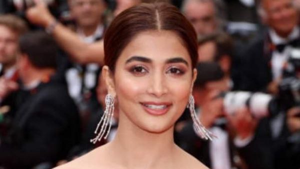 ಎರಡೆರಡು ಅವಾರ್ಡ್ ಪಡೆದ ಪೂಜಾ ಹೆಗ್ಡೆ 