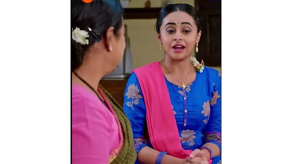 ಸ್ನೇಹಾಳ ಬಳಿ ಖುಷಿ ಹಂಚಿಕೊಂಡ ಪುಟ್ಟಕ್ಕ 