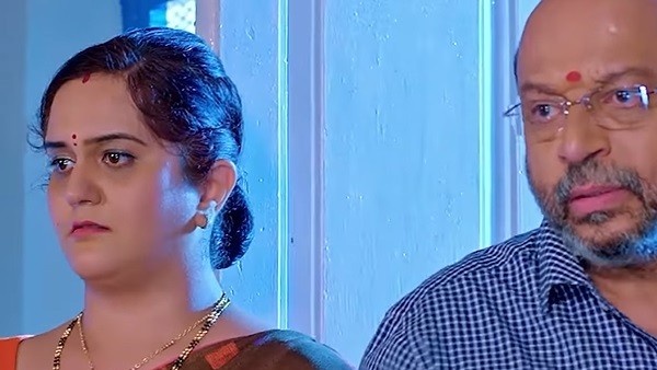 ತಂದೆಯಿಂದ ಹೊಡೆಸಿಕೊಂಡ ಮೇಷ್ಟ್ರು