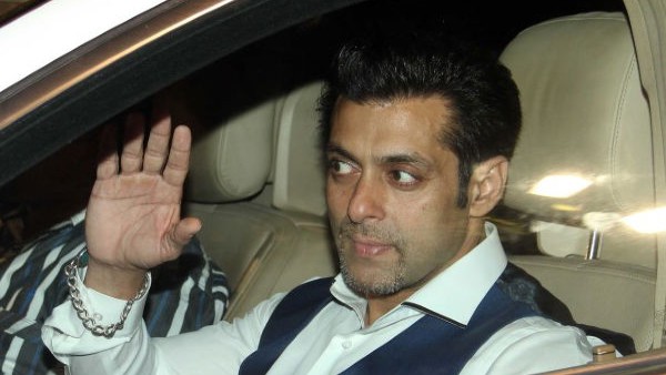 ಹಲವು ಐಶಾರಾಮಿ ಕಾರುಗಳಿವೆ