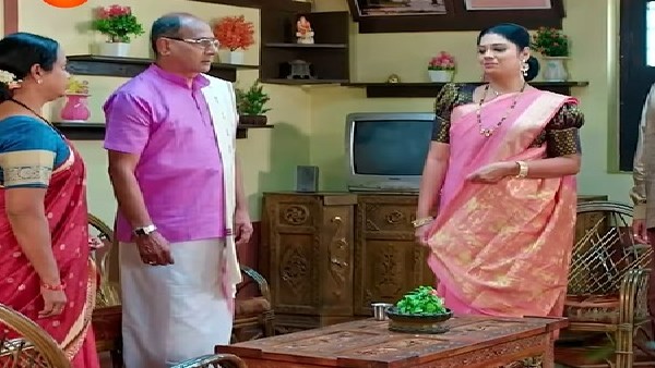 ಅಮ್ಮನ ನೋಡಿ ಅಡಗಿಕೊಳ್ಳುವ ಪುರುಷೋತ್ತಮ