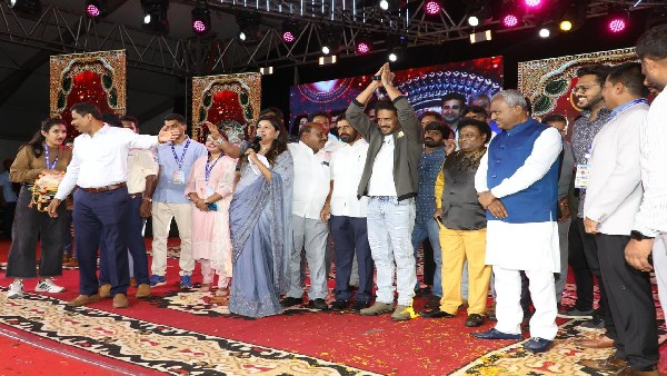 ಹಲವು ಗಣ್ಯರು ಹಾಜರಿದ್ದರು