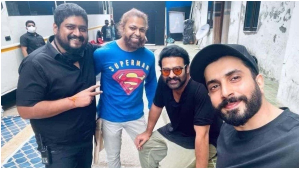 ಪ್ರಭಾಸ್ ಫ್ಯಾನ್ಸ್ ತಿರುಗೇಟು! ಪ್ರಭಾಸ್ ಫ್ಯಾನ್ಸ್ ತಿರುಗೇಟು!