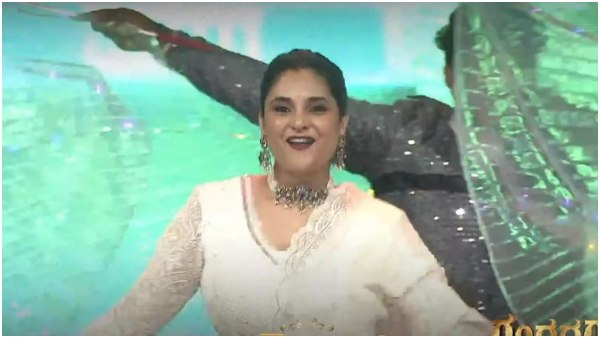 'ಅರಸು' ಸಿನಿಮಾದ ಹಾಡಿಗೆ ಕುಣಿದ ರಮ್ಯಾ