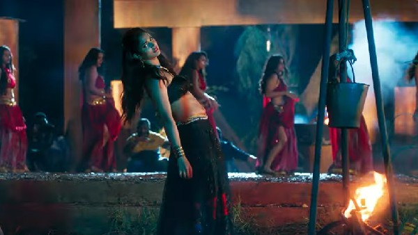 ಪದಗಳನ್ನು ತಪ್ಪಾಗಿ ಹಾಡಲಾಗಿದೆ!