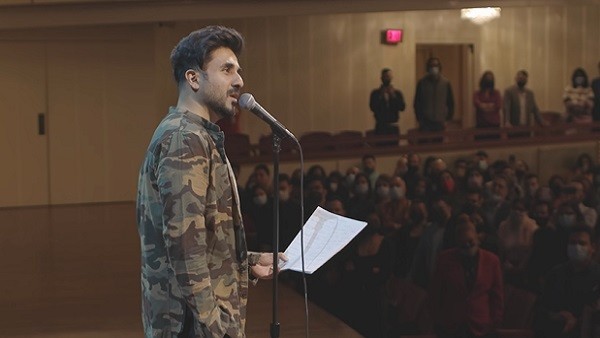 ಟಿಕೆಟ್ ಹಣ ಹಿಂತಿರುಗಿಸುತ್ತಿರುವ ಆಯೋಜಕರು