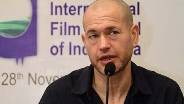 ಸರ್ಕಾರದೊಂದಿಗೆ ಭಿನ್ನಾಭಿಪ್ರಾಯ ಹೊಂದಿರುವ ನಿರ್ದೇಶಕ