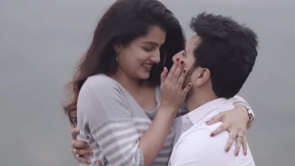 ನಿಶ್ಚಿತಾರ್ಥಕ್ಕೆ ಸಜ್ಜಾದ ಜೋಡಿಗಳು