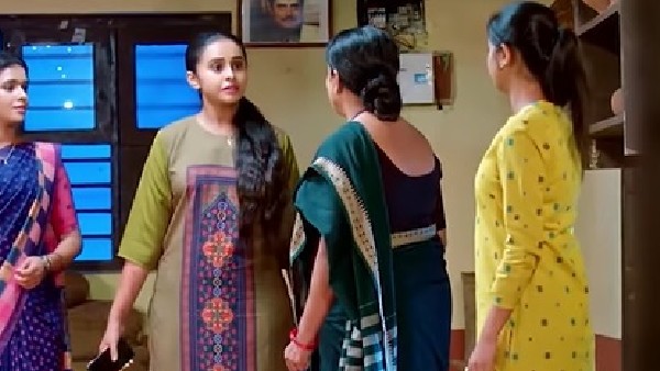 ಅಮ್ಮನಿಗೆ ನಿಜ ವಿಚಾರ ತಿಳಿಸಿದ ಸ್ನೇಹಾ ಅಮ್ಮನಿಗೆ ನಿಜ ವಿಚಾರ ತಿಳಿಸಿದ ಸ್ನೇಹಾ