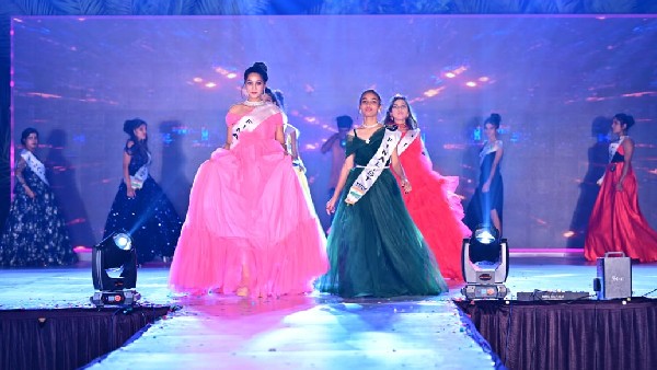 ರೂಪದರ್ಶಿಯರ ರಾಂಪ್ ವಾಕ್