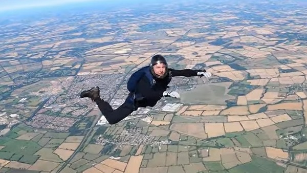 ದಿನಕ್ಕೆ 30 ಬಾರಿ ವಿಮಾನಿಂದ ಜಿಗಿಯುತ್ತಿದ್ದ ಟಾಮ್ ಕ್ರೂಸ್!