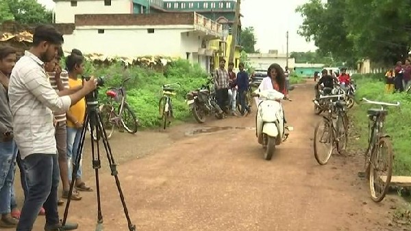 ಹಲವು ಯೂಟ್ಯೂಬ್ ಚಾನೆಲ್ಗಳಿವೆ ಹಲವು ಯೂಟ್ಯೂಬ್ ಚಾನೆಲ್ಗಳಿವೆ