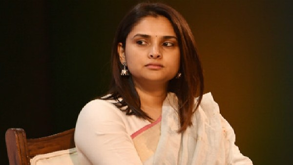 ನಂಬರ್ 1 ಸ್ಥಾನದ ಅಹಂ ಬಿಡಿ: ರಮ್ಯಾ