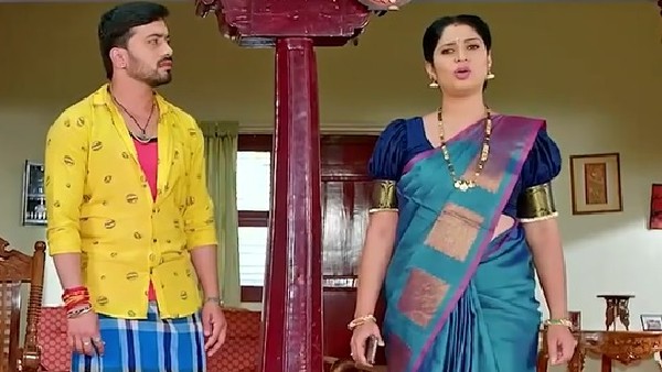 ಪುಟ್ಟಕ್ಕನ ನೋವು ಕಂಡು ಖುಷಿ ಪಡುತ್ತುರುವ ರಾಜಿ 