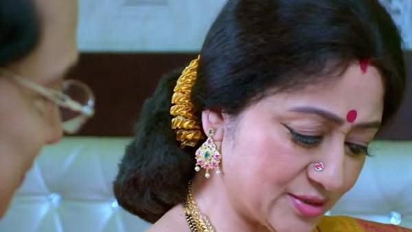 ಹಳೆ ನೆನಪಿಗೆ ಜಾರಿದ ಅಖಿಲಾ