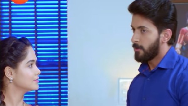 ಸಿಕ್ಕಿಹಾಕಿಕೊಂಡಳಾ ಮೋನಿಕಾ