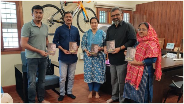 Puneeth Rajkumar Biography Neene Rajakumara 4th Edition Released By Ashwini