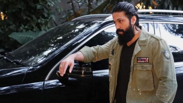 ಇದಾದ್ರೂ ನಿಜವಾಗ್ಲಿ ಎಂದ ಯಶ್ ಫ್ಯಾನ್ಸ್ ಇದಾದ್ರೂ ನಿಜವಾಗ್ಲಿ ಎಂದ ಯಶ್ ಫ್ಯಾನ್ಸ್