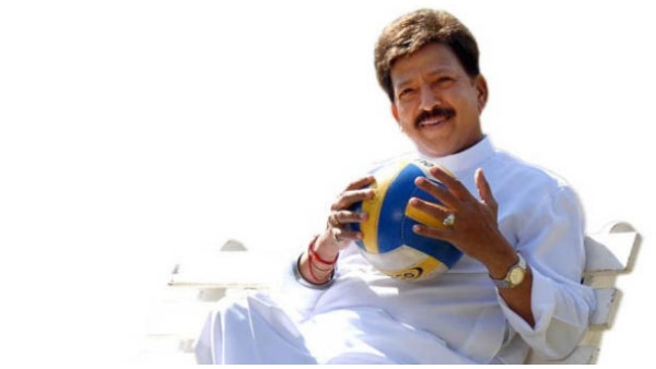 ಕುಟುಂಬ ಸದಸ್ಯರ ಪೂಜೆ 