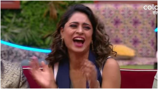 ನಾಚಿ ನೀರಾದ ದೀಪಿಕಾ 