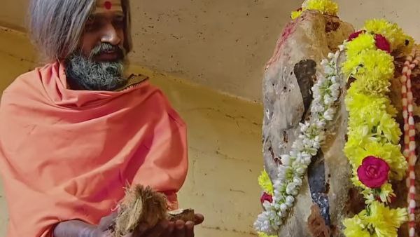 ಕುಲದೇವರ ದರ್ಶನ ಮಾಡಿದ ಪುಟ್ಟಕ್ಕ 