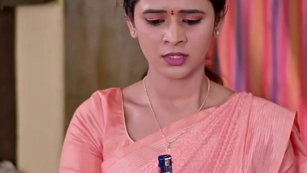 ಮೇಷ್ಟ್ರ ಮೇಲೆ ಅನುಮಾನ ಪಟ್ಟ ಸಹನಾ ಮೇಷ್ಟ್ರ ಮೇಲೆ ಅನುಮಾನ ಪಟ್ಟ ಸಹನಾ